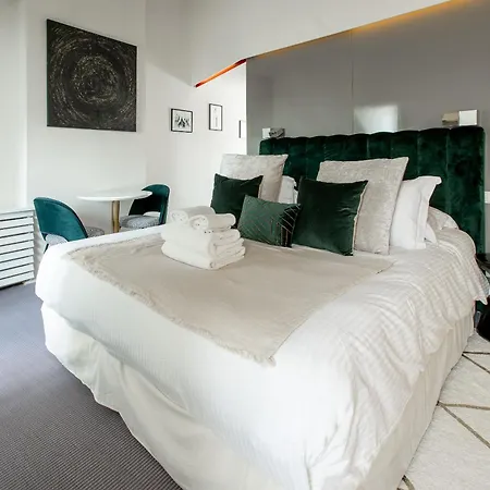 Hotel La Petite Fugue *