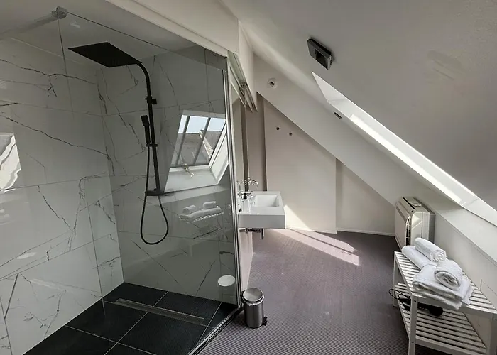 La Petite Fugue Проживание в семье Бон