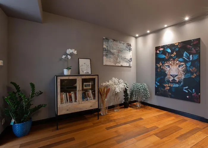 Проживание в семье La Petite Fugue *