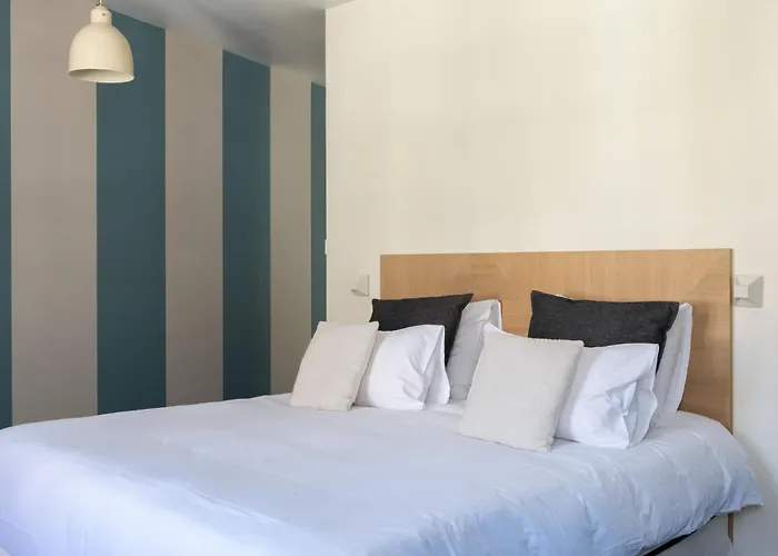 La Petite Fugue Бон